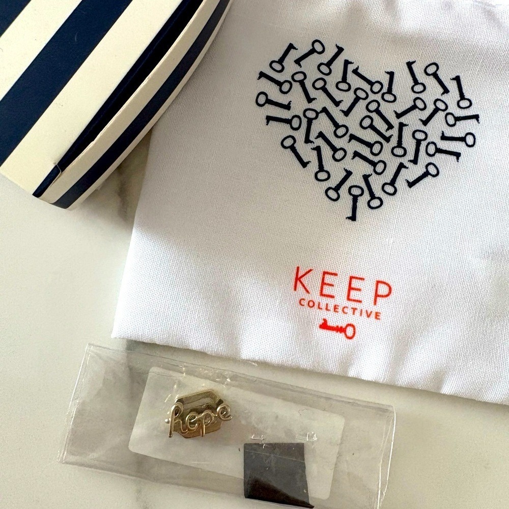 NWT Keep Collective "Hope" Gold Charm